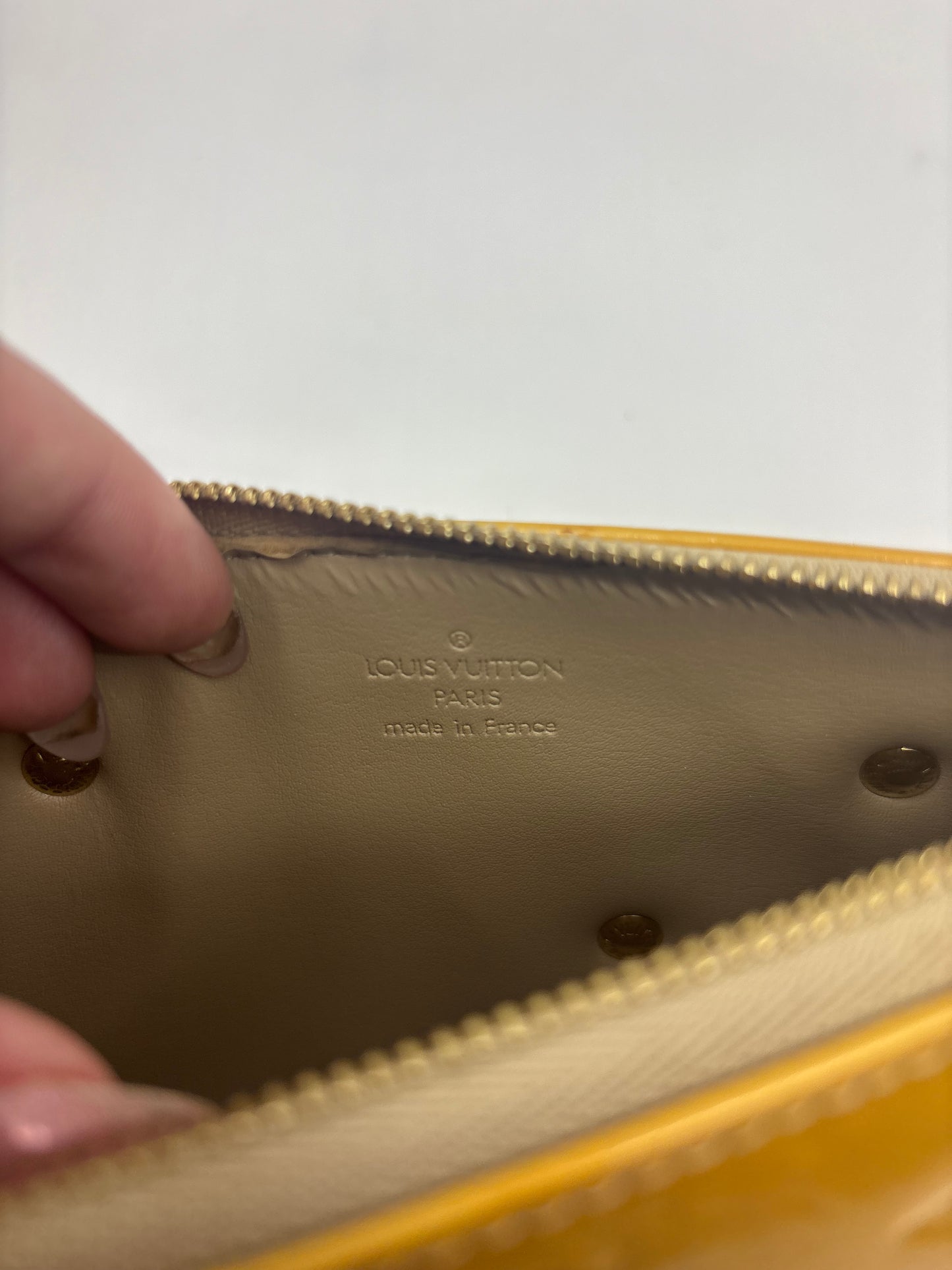 Louis Vuitton Monogram Vernis Fleur Pochette – Limited Edition