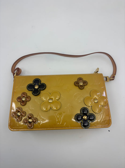 Louis Vuitton Monogram Vernis Fleur Pochette – Limited Edition