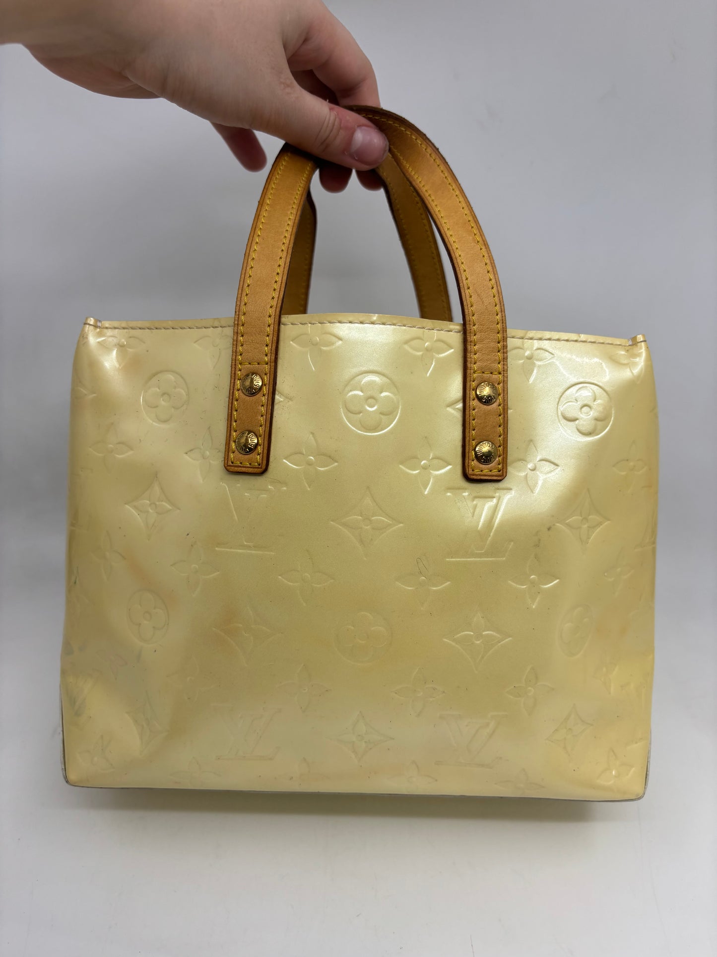 Louis Vuitton Reade PM Vernis Tote – Yellow