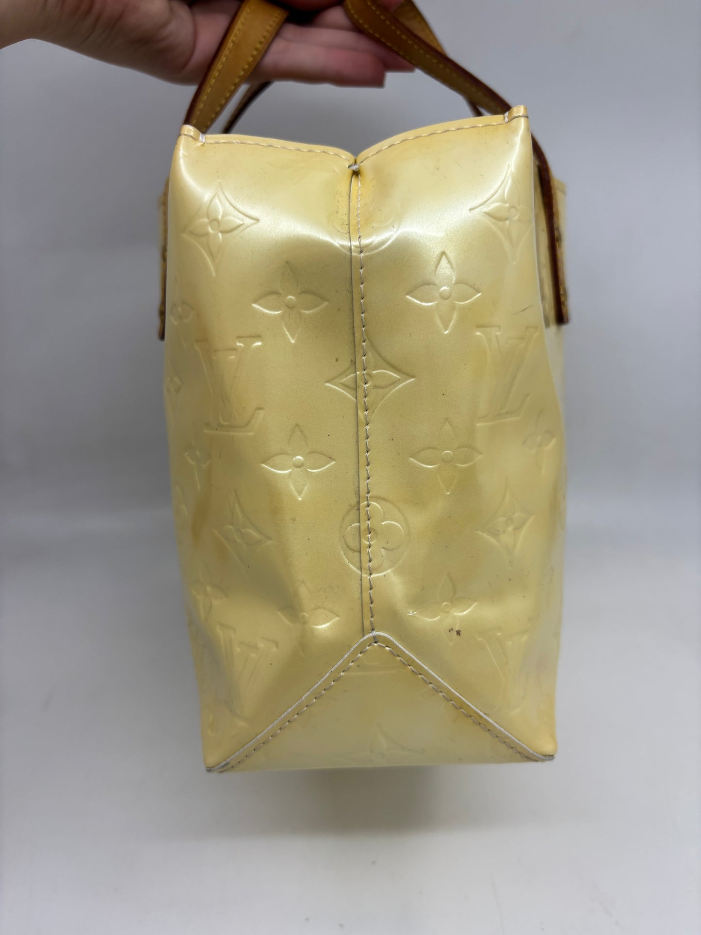 Louis Vuitton Reade PM Vernis Tote – Yellow