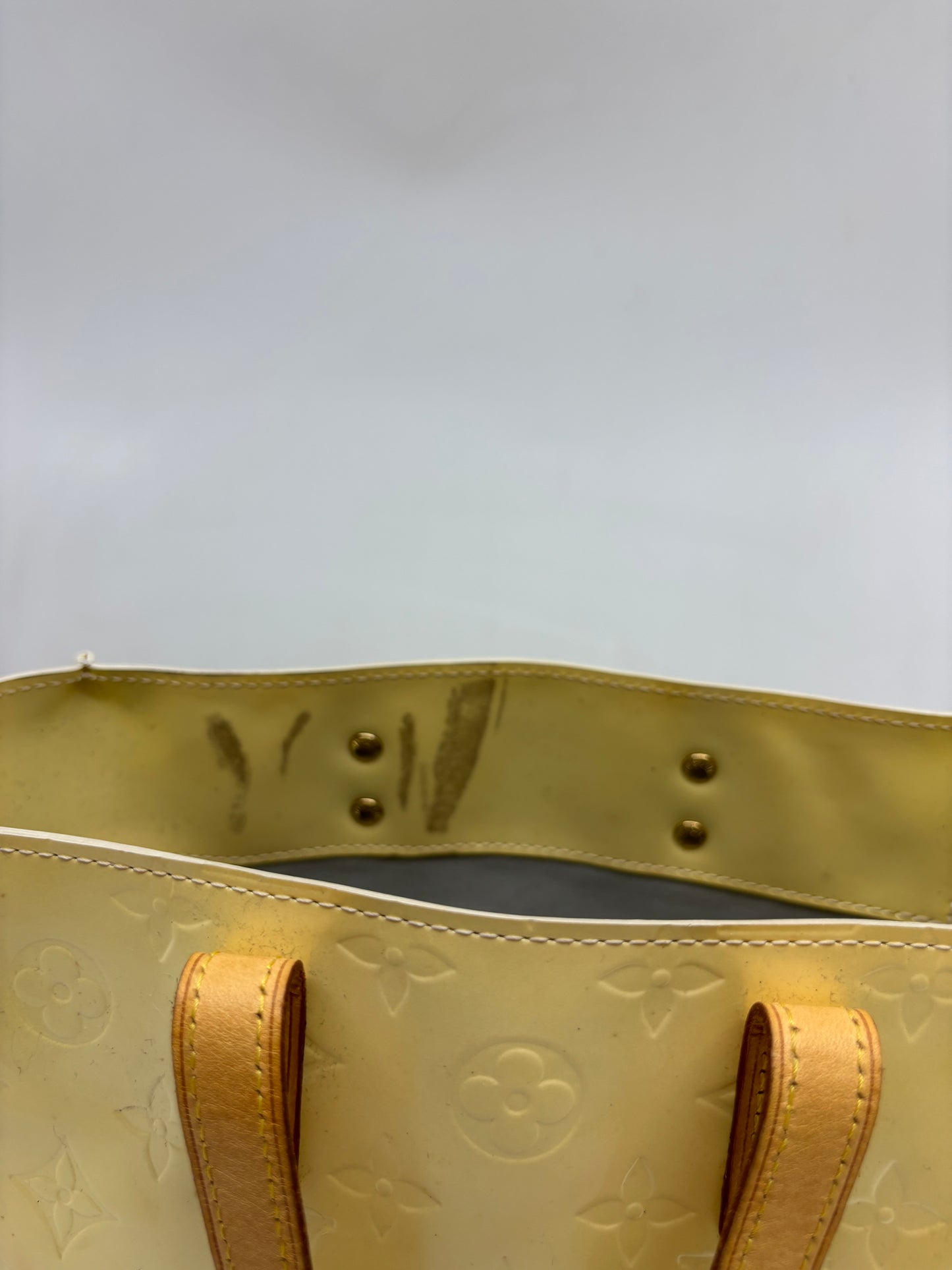 Louis Vuitton Reade PM Vernis Tote – Yellow